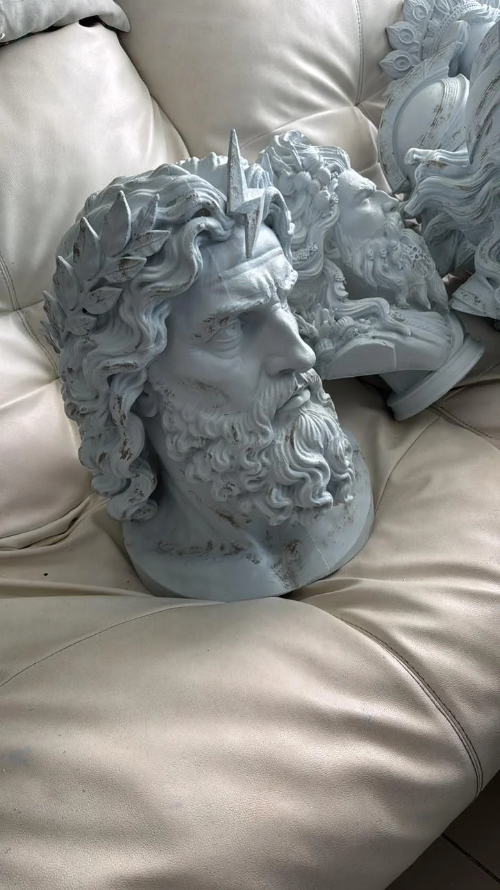 3d printed zeus bust with laurel crown